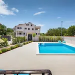 Будинок відпочинку Stunning In *
