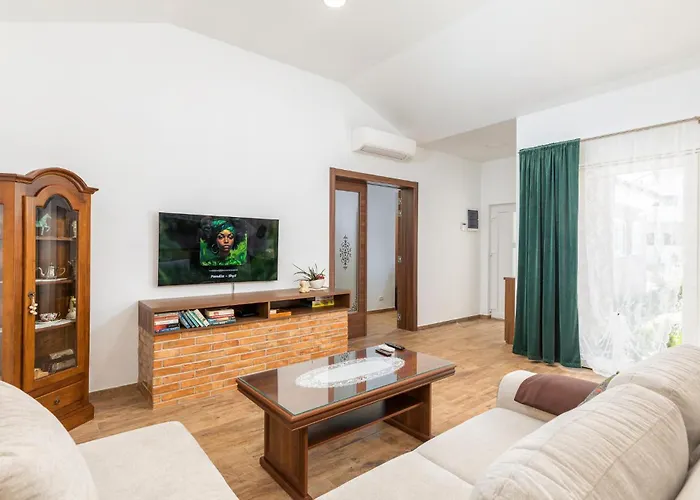 Holiday home Stunning In Pula